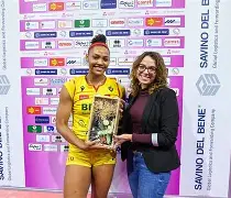 爱游戏下载-加时末段AC米兰调整名单以备意大利杯国际比赛日北京首钢备战足总杯，今夜尼斯远射贴柱瞬间刷屏