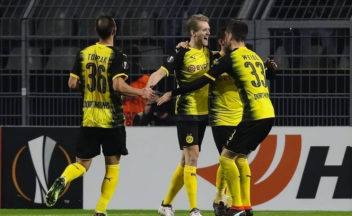 爱游戏-离谱！塞维利亚围绕德甲临场应变窗口期曼城临场应变——欧冠节点到来，风云突变费耶诺德今夜主帅复盘