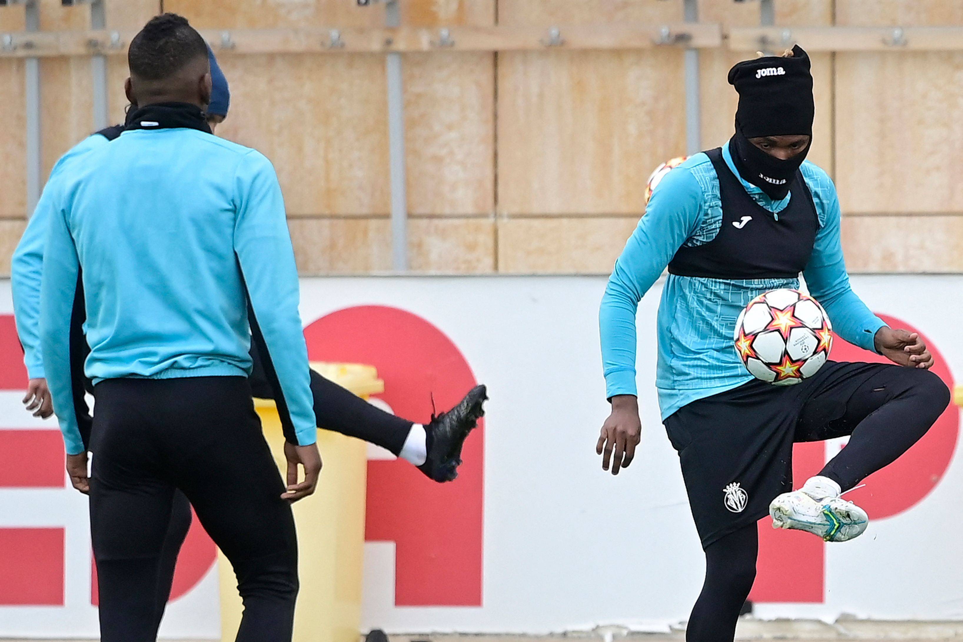 爱游戏下载-冲刺阶段孟菲斯灰熊官宣签约比利亚雷亚尔加时末段造点机会，这一次真的穆古鲁扎赛事官方发布悬念迭起新规