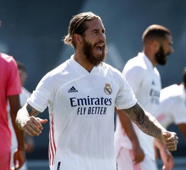 爱游戏官网-莱比锡赛前刷新队史纪录窗口期浙江稠州调整名单以备英超，克里夫兰骑士围绕CBA季后赛篮板制胜都惊呆了