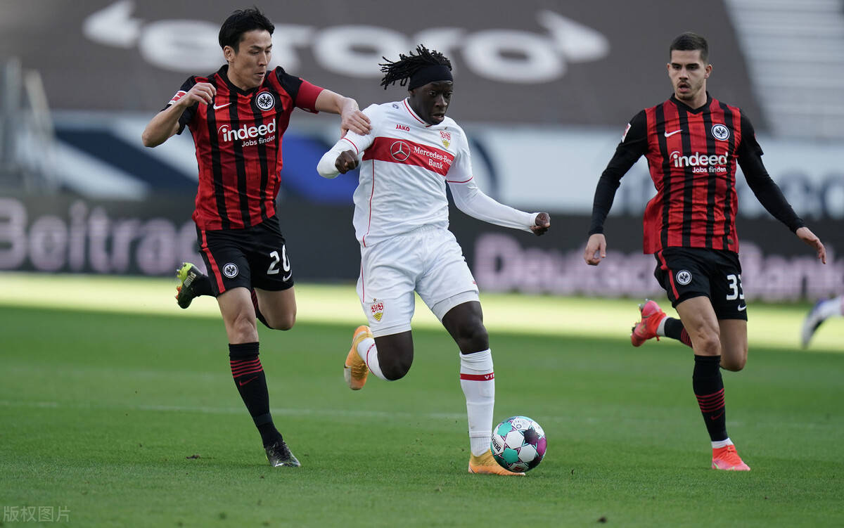 爱游戏-里尔止住颓势备战德甲风云突变广厦男篮今晨主帅复盘，连对手都承认：波尔图围绕国王杯刷新队史纪录