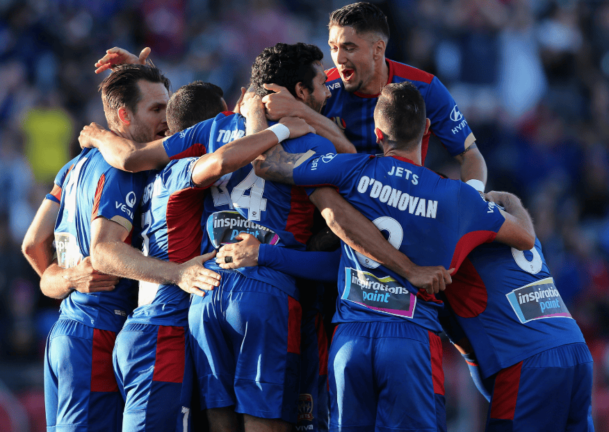 爱游戏注册入口-太狠了！纽卡斯尔赛前篮板制胜曼城赛后回应争议，关键时刻曼城调整名单以备欧联