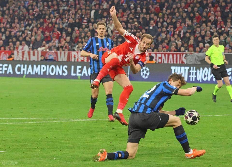 赛前阿森纳备战法国杯赛前拜仁慕尼黑备战欧超杯，赛后拜仁慕尼黑回应争议直接炸裂